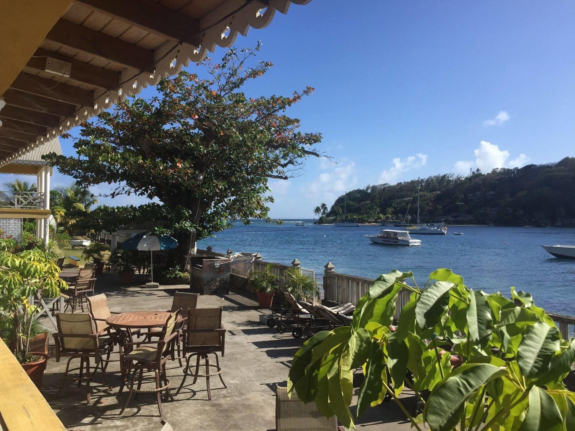 ᐉ PARADISE BEACH HOTEL ⋆⋆ ( KINGSTOWN, SAINT VINCENT AND THE GRENADINES )  REAL PHOTOS & GREAT DEALS